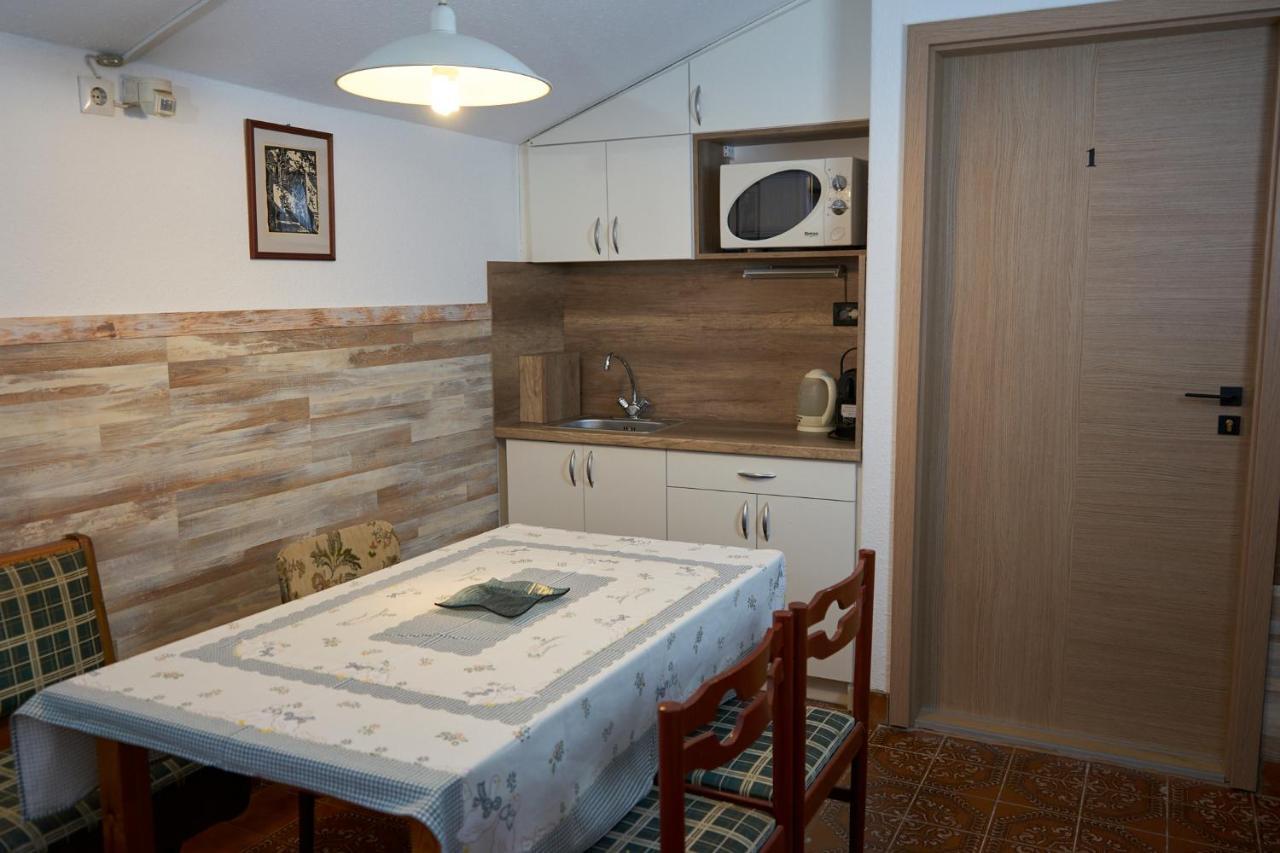 Erika Vendeghaz Hotel Szentendre Buitenkant foto