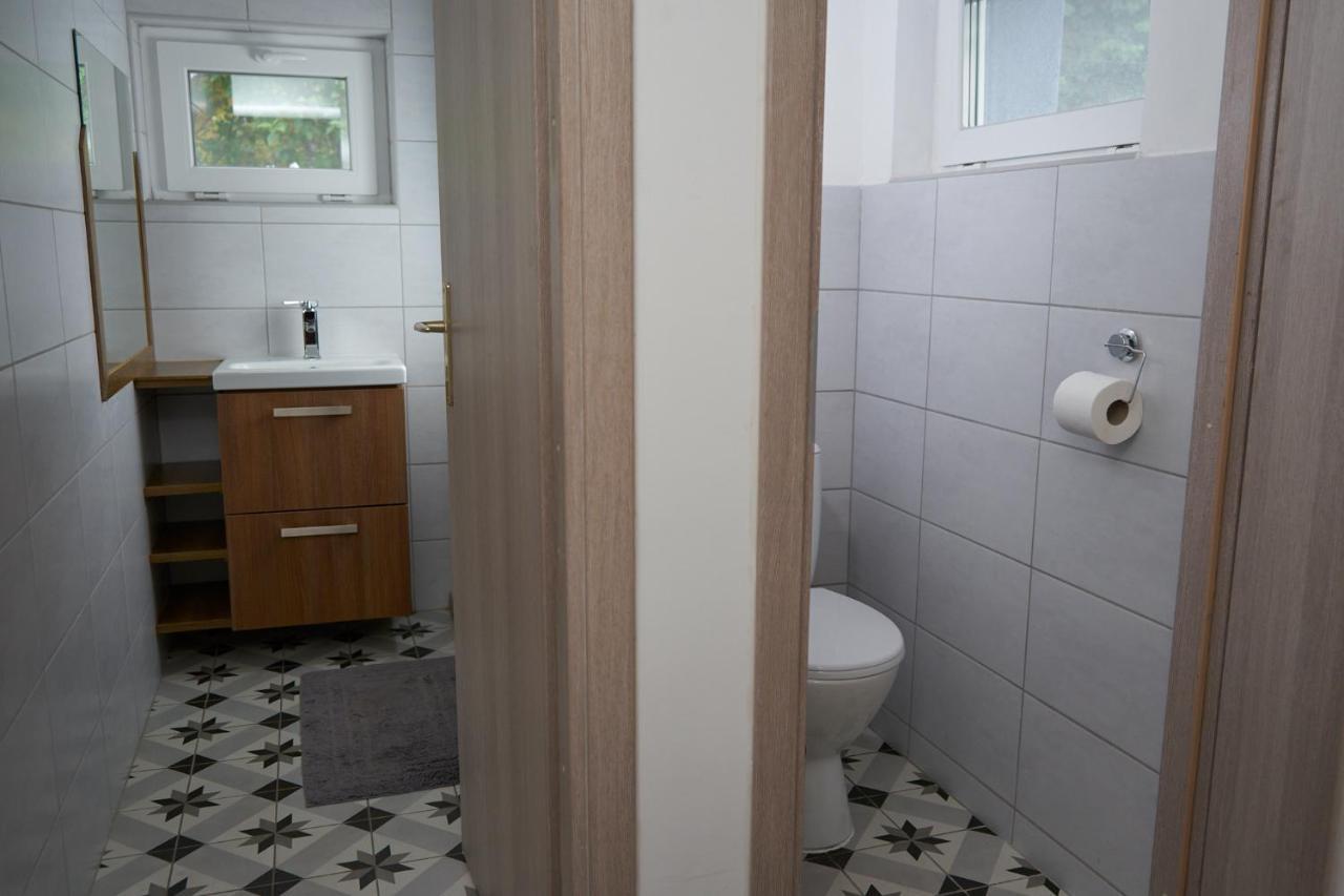 Erika Vendeghaz Hotel Szentendre Buitenkant foto